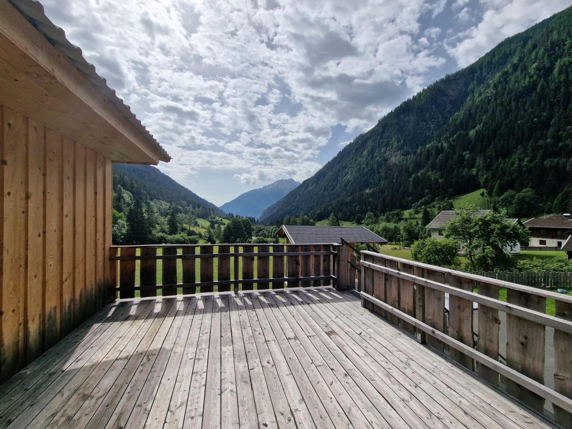Gletscher-Trail Hostel Flattach Bagian luar foto